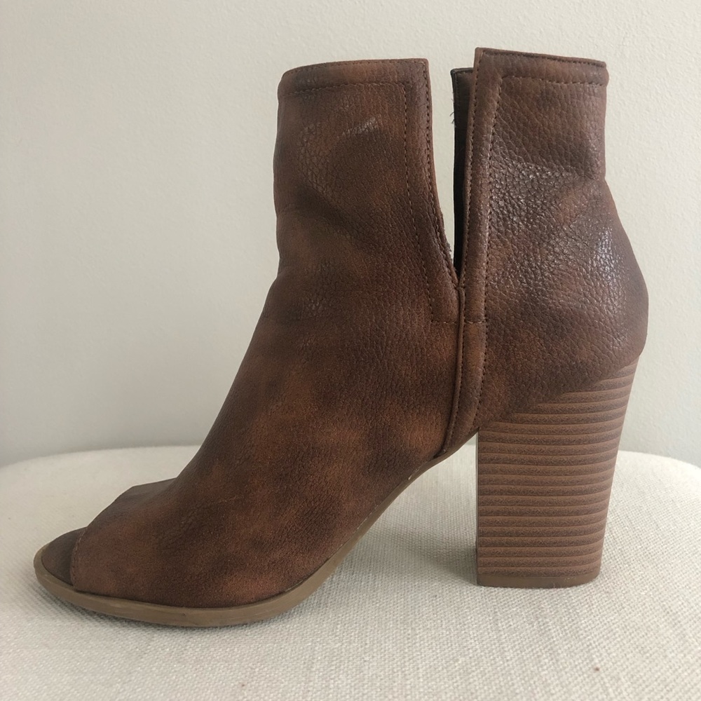 Open Toe Western Booties W8.5